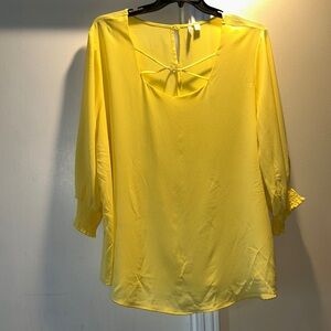 EST. 1946 Size 22/24 Yellow Long Sleeve Blouse